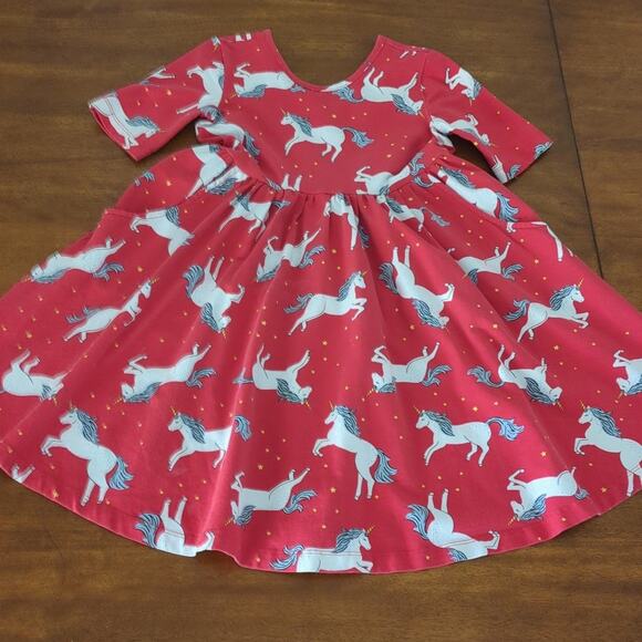 Hannah Andersson Magical Festival UnicornCotton Skater Dress size 6/7 GUC